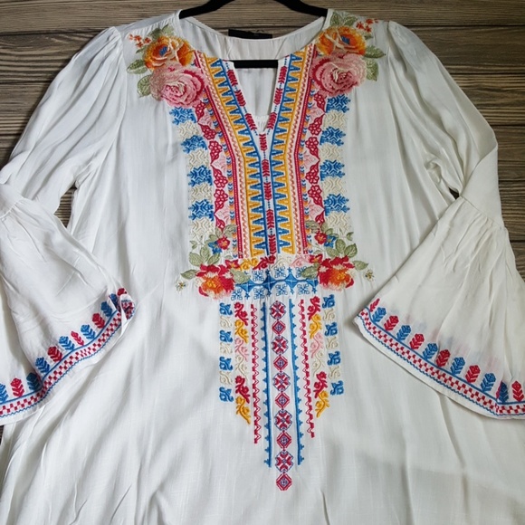 Last Embroidered White Tunic - Picture 2 of 4